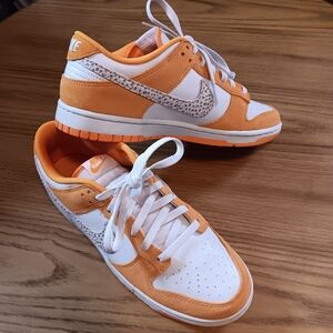 🧡Like new Nike Dunks